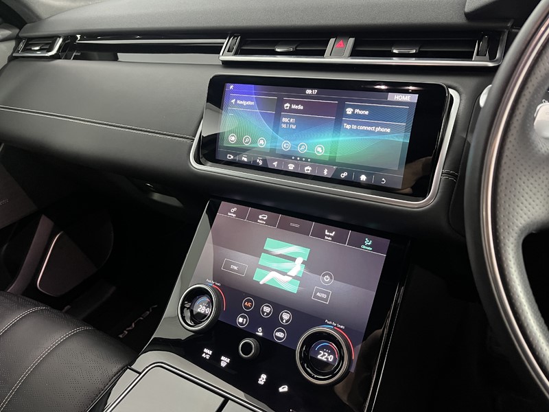 2020 (70) LAND ROVER RANGE ROVER VELAR 2.0 D240 R-Dynamic HSE 5dr Auto 5476123