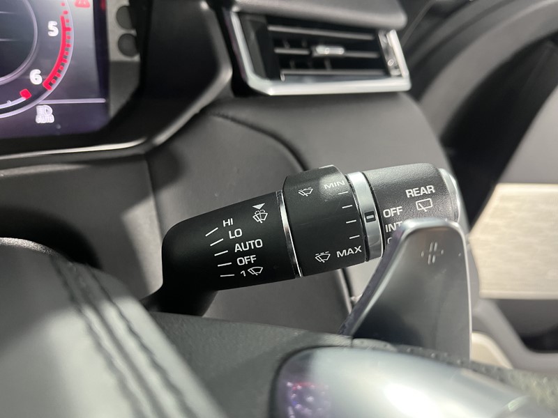 2020 (70) LAND ROVER RANGE ROVER VELAR 2.0 D240 R-Dynamic HSE 5dr Auto 5476141