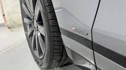 2020 (70) LAND ROVER RANGE ROVER VELAR 2.0 D240 R-Dynamic HSE 5dr Auto 5476156