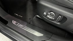 2020 (70) LAND ROVER RANGE ROVER VELAR 2.0 D240 R-Dynamic HSE 5dr Auto 5476135