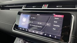 2020 (70) LAND ROVER RANGE ROVER VELAR 2.0 D240 R-Dynamic HSE 5dr Auto 5476143