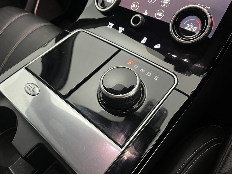 2020 (70) LAND ROVER RANGE ROVER VELAR 2.0 D240 R-Dynamic HSE 5dr Auto 5476125
