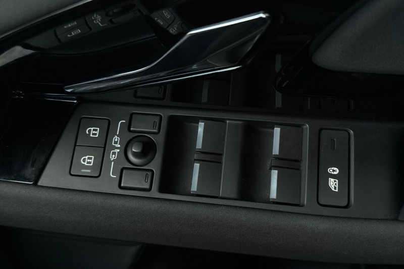 2025 (74) LAND ROVER RANGE ROVER EVOQUE 1.5 P270e Dynamic SE 5dr Auto 4961402