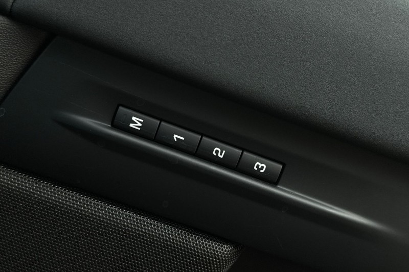 2025 (74) LAND ROVER RANGE ROVER EVOQUE 1.5 P270e Dynamic SE 5dr Auto 4961430