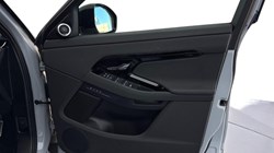 2025 (74) LAND ROVER RANGE ROVER EVOQUE 1.5 P270e Dynamic SE 5dr Auto 4961401