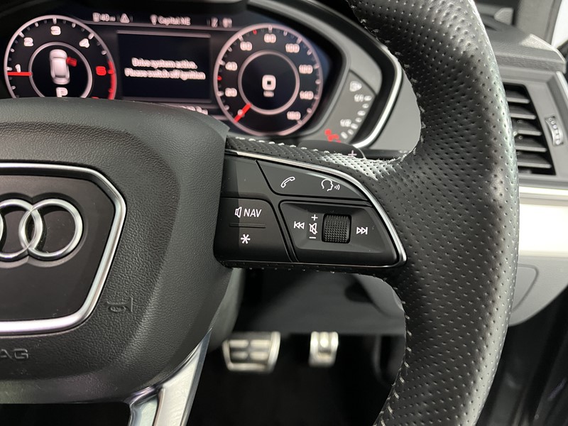 2020 (70) AUDI Q5 40 TDI Quattro S Line 5dr S Tronic 5492354