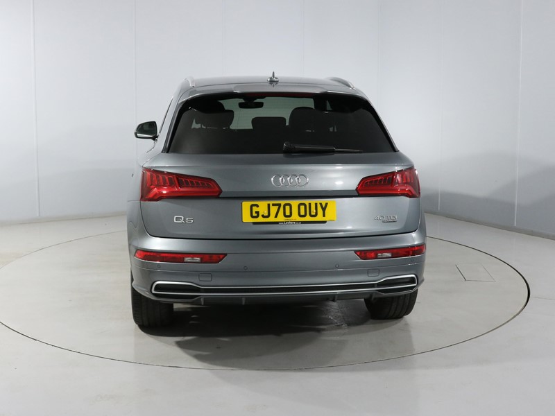 2020 (70) AUDI Q5 40 TDI Quattro S Line 5dr S Tronic 5492345