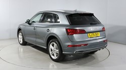 2020 (70) AUDI Q5 40 TDI Quattro S Line 5dr S Tronic 5492332