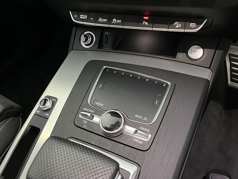 2020 (70) AUDI Q5 40 TDI Quattro S Line 5dr S Tronic 5492360