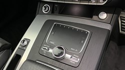 2020 (70) AUDI Q5 40 TDI Quattro S Line 5dr S Tronic 5492360