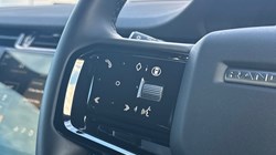 2025 (74) LAND ROVER RANGE ROVER EVOQUE 2.0 D200 Dynamic SE 5dr Auto 4960740