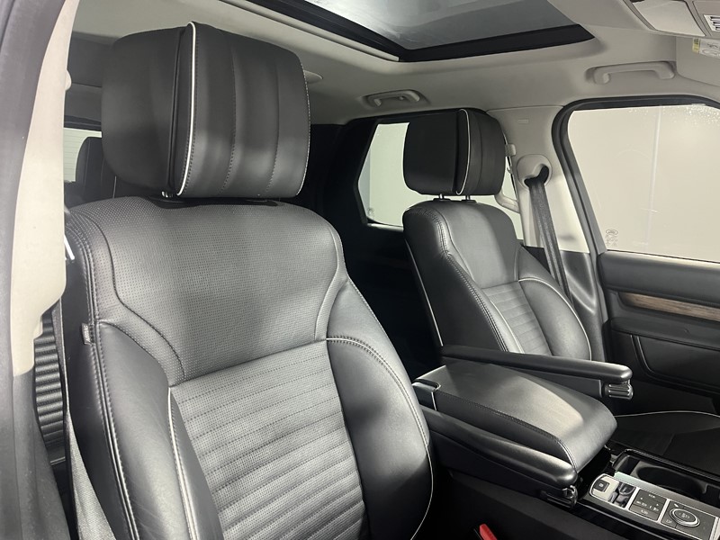 2018 (68) LAND ROVER DISCOVERY 3.0 SDV6 HSE Luxury 5dr Auto 5485956