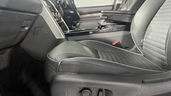 2018 (68) LAND ROVER DISCOVERY 3.0 SDV6 HSE Luxury 5dr Auto 5485979