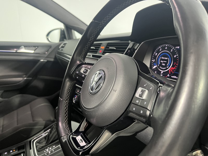 2019 (19) VOLKSWAGEN GOLF 2.0 TSI 300 R 5dr 4MOTION DSG 5502613