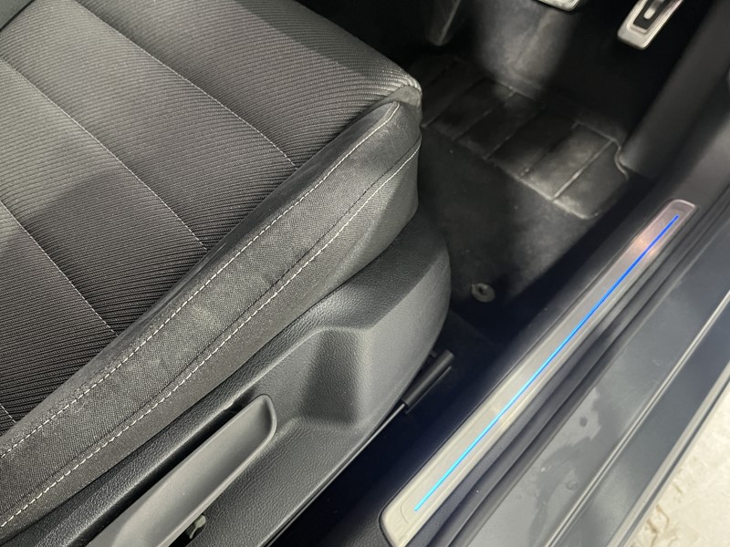 2019 (19) VOLKSWAGEN GOLF 2.0 TSI 300 R 5dr 4MOTION DSG 5502610