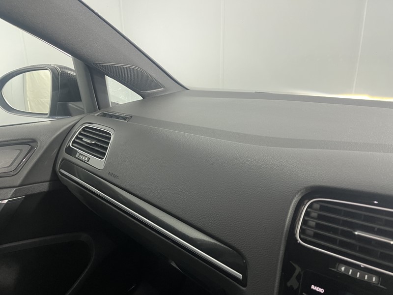 2019 (19) VOLKSWAGEN GOLF 2.0 TSI 300 R 5dr 4MOTION DSG 5502617
