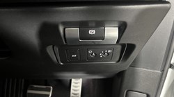 2021 (21) LAND ROVER RANGE ROVER EVOQUE 2.0 D165 R-Dynamic S 5dr Auto 5498317