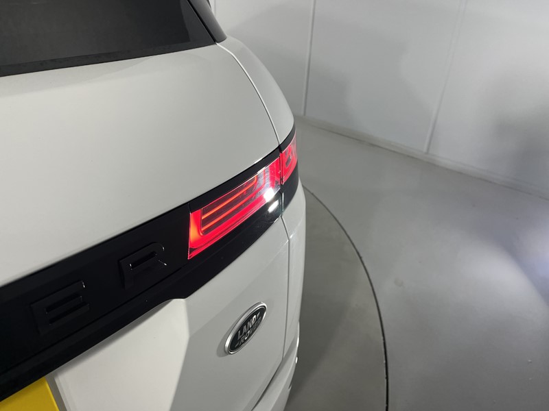 2021 (21) LAND ROVER RANGE ROVER EVOQUE 2.0 D165 R-Dynamic S 5dr Auto 5498336