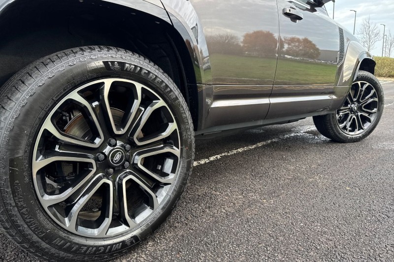  LAND ROVER DEFENDER 4.4 P635 Octa 110 5dr Auto 4755469