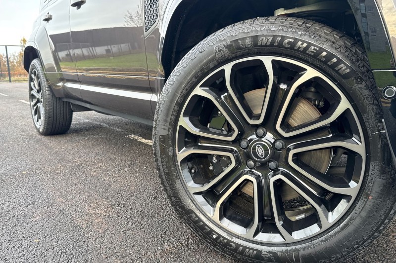  LAND ROVER DEFENDER 4.4 P635 Octa 110 5dr Auto 4755465