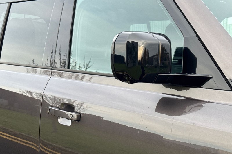  LAND ROVER DEFENDER 4.4 P635 Octa 110 5dr Auto 4755471