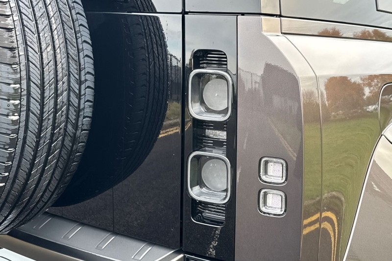  LAND ROVER DEFENDER 4.4 P635 Octa 110 5dr Auto 4755468