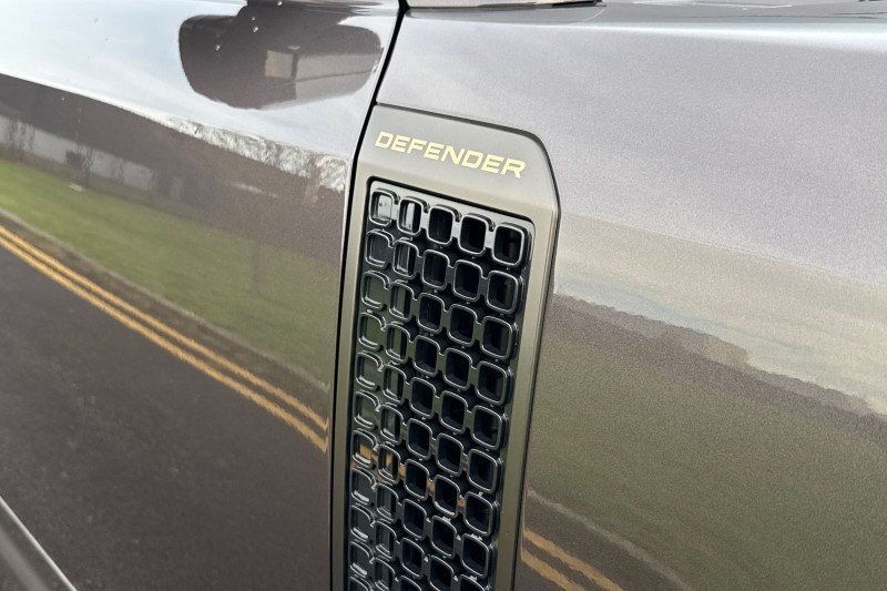  LAND ROVER DEFENDER 4.4 P635 Octa 110 5dr Auto 4755444