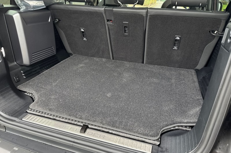  LAND ROVER DEFENDER 4.4 P635 Octa 110 5dr Auto 4755461