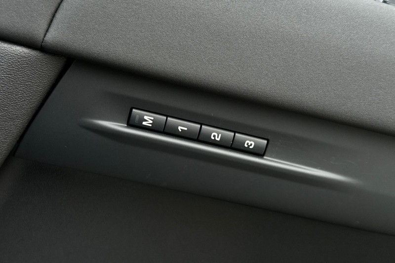 2025 (25) LAND ROVER RANGE ROVER EVOQUE 2.0 D165 S 5dr Auto 4960602