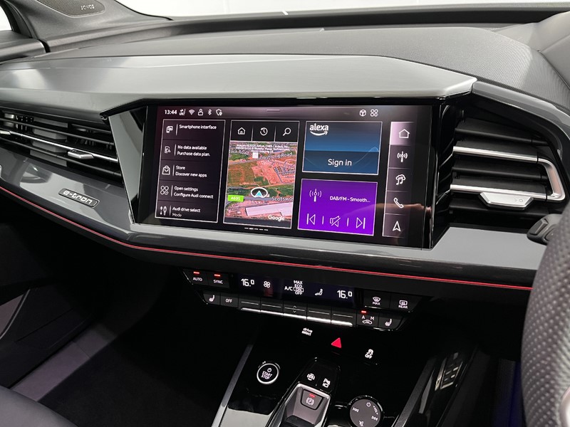 2024 (74) AUDI Q4 210kW 45 82kWh S Line 5dr Auto [Leather] 5492446