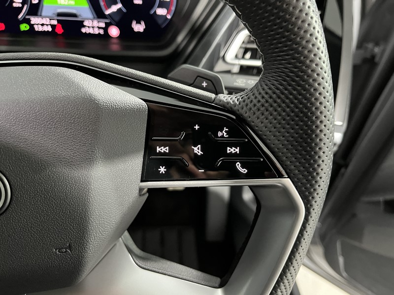 2024 (74) AUDI Q4 210kW 45 82kWh S Line 5dr Auto [Leather] 5492464