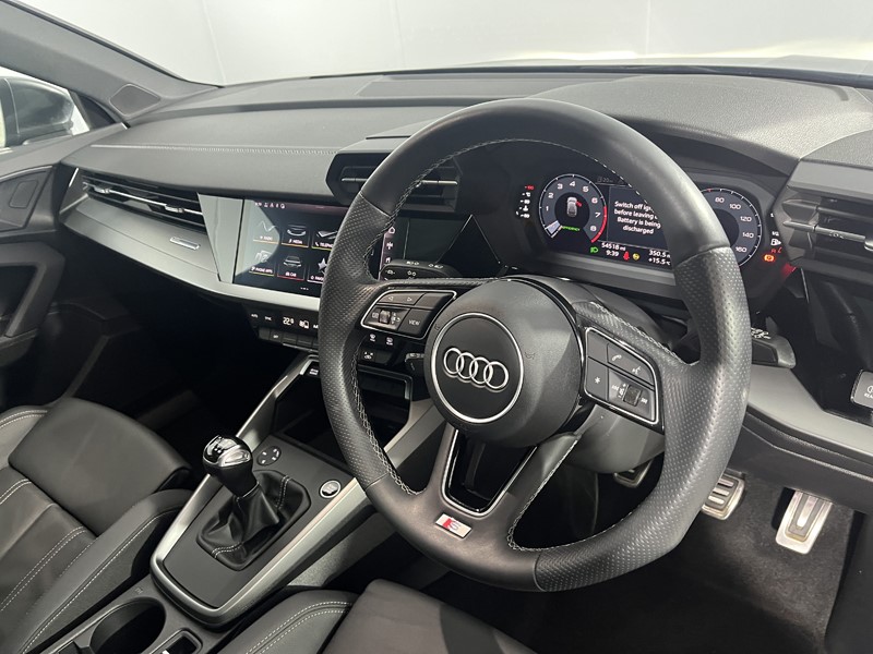 2021 (21) AUDI A3 35 TFSI S Line 5dr 5498347