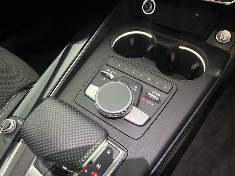 2019 (19) AUDI A4 40 TFSI Black Edition 5dr S Tronic 5552203
