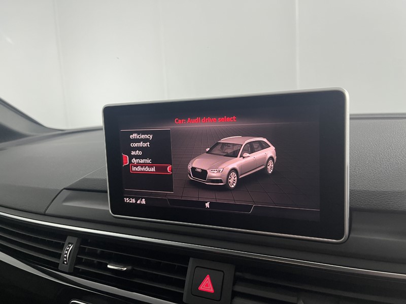 2019 (19) AUDI A4 40 TFSI Black Edition 5dr S Tronic 5552204