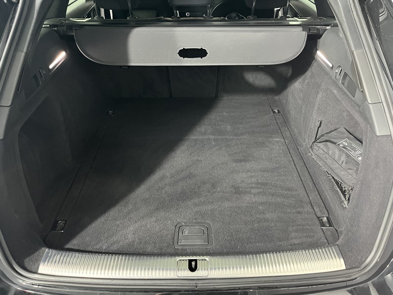 2019 (19) AUDI A4 40 TFSI Black Edition 5dr S Tronic 5552185