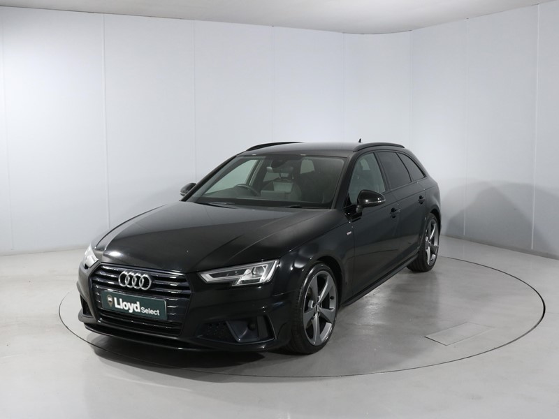 2019 (19) AUDI A4 40 TFSI Black Edition 5dr S Tronic 5552219