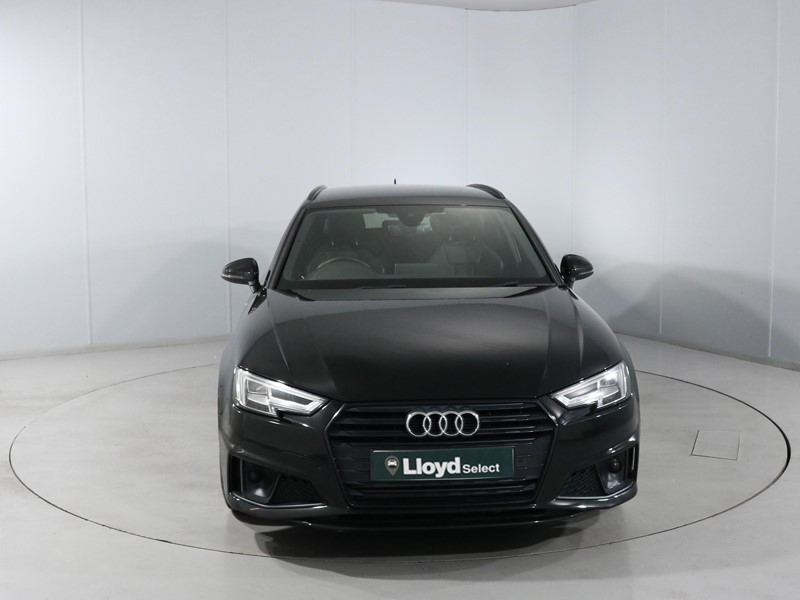 2019 (19) AUDI A4 40 TFSI Black Edition 5dr S Tronic 5552188