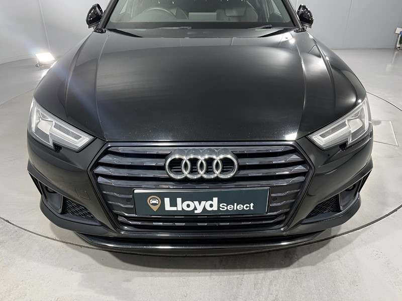 2019 (19) AUDI A4 40 TFSI Black Edition 5dr S Tronic 5552213