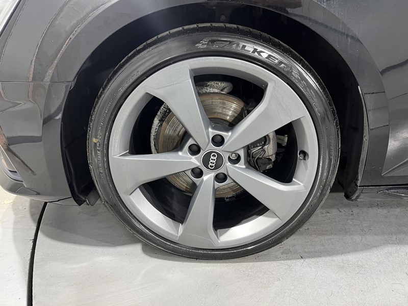 2019 (19) AUDI A4 40 TFSI Black Edition 5dr S Tronic 5552186
