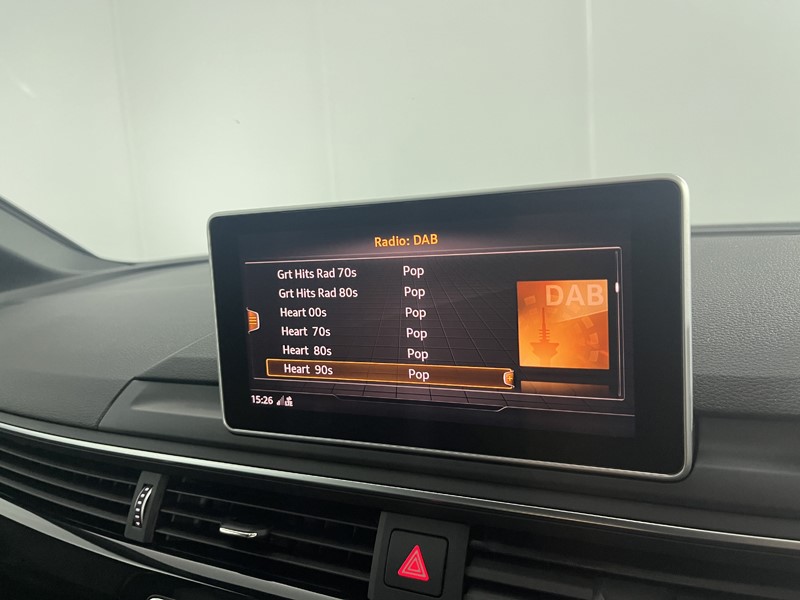 2019 (19) AUDI A4 40 TFSI Black Edition 5dr S Tronic 5552199
