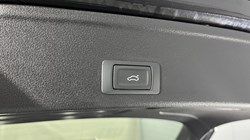 2019 (19) AUDI A4 40 TFSI Black Edition 5dr S Tronic 5552218