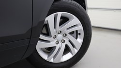 2025 (25) LAND ROVER RANGE ROVER EVOQUE 2.0 D165 S 5dr Auto 5282986