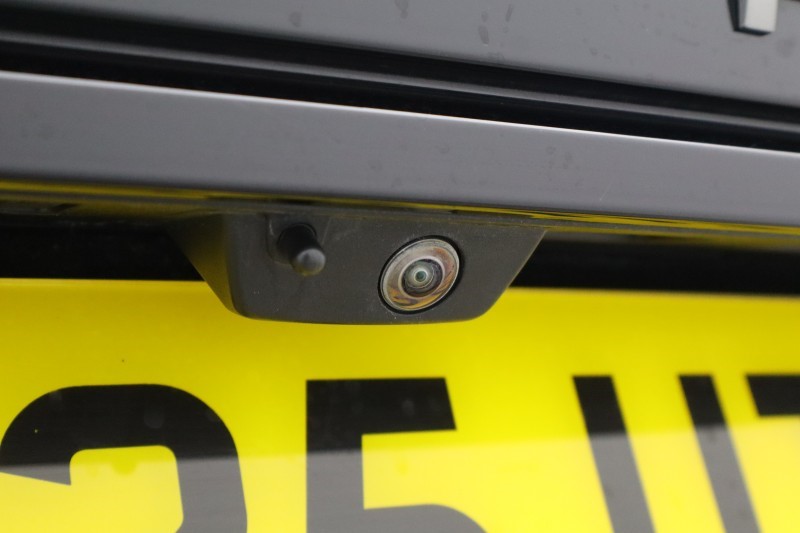 2025 (25) LAND ROVER RANGE ROVER EVOQUE 2.0 D165 S 5dr Auto 5282980