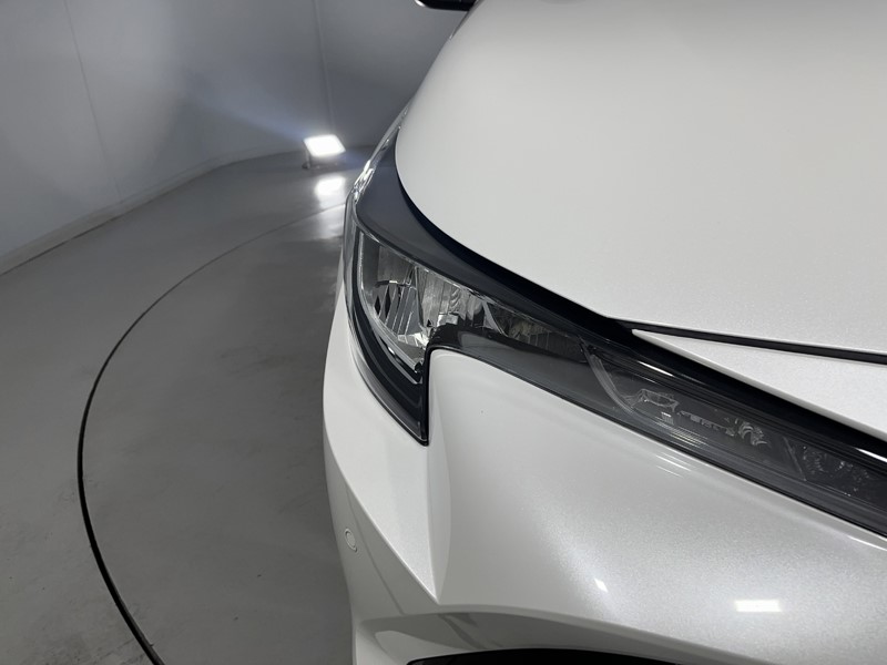 2022 (72) TOYOTA COROLLA 1.8 VVT-i Hybrid GR Sport 5dr CVT 5516774