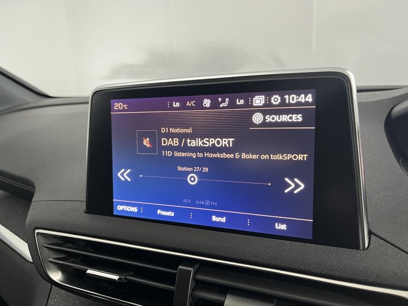 2021 (21) PEUGEOT 3008 1.2 PureTech GT Line 5dr EAT8 5522221