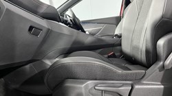 2021 (21) PEUGEOT 3008 1.2 PureTech GT Line 5dr EAT8 5522226