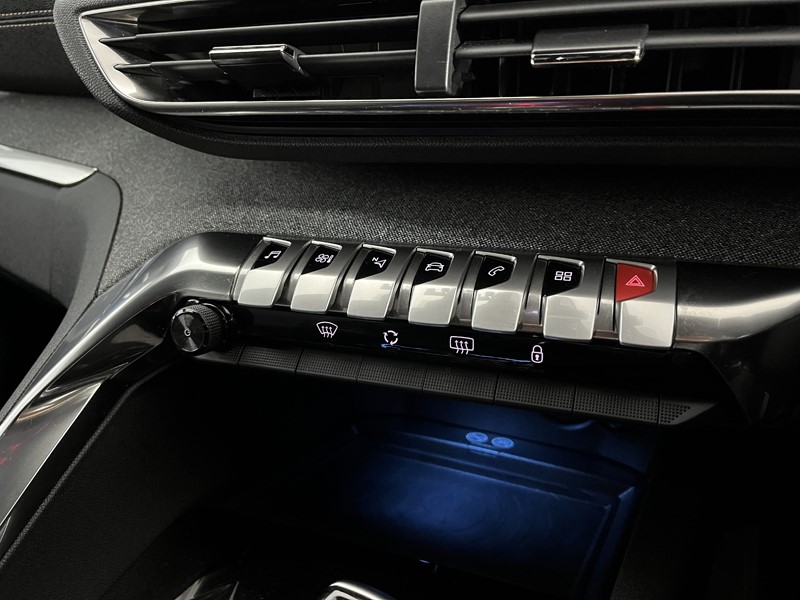 2021 (21) PEUGEOT 3008 1.2 PureTech GT Line 5dr EAT8 5522223