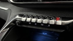 2021 (21) PEUGEOT 3008 1.2 PureTech GT Line 5dr EAT8 5522223