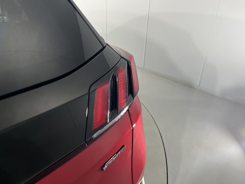 2021 (21) PEUGEOT 3008 1.2 PureTech GT Line 5dr EAT8 5522236