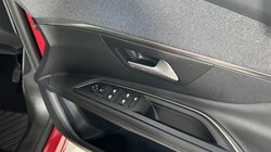 2021 (21) PEUGEOT 3008 1.2 PureTech GT Line 5dr EAT8 5522215